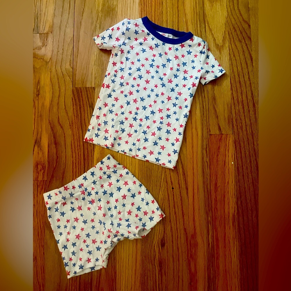 2T red white and blue star pajamas EUC